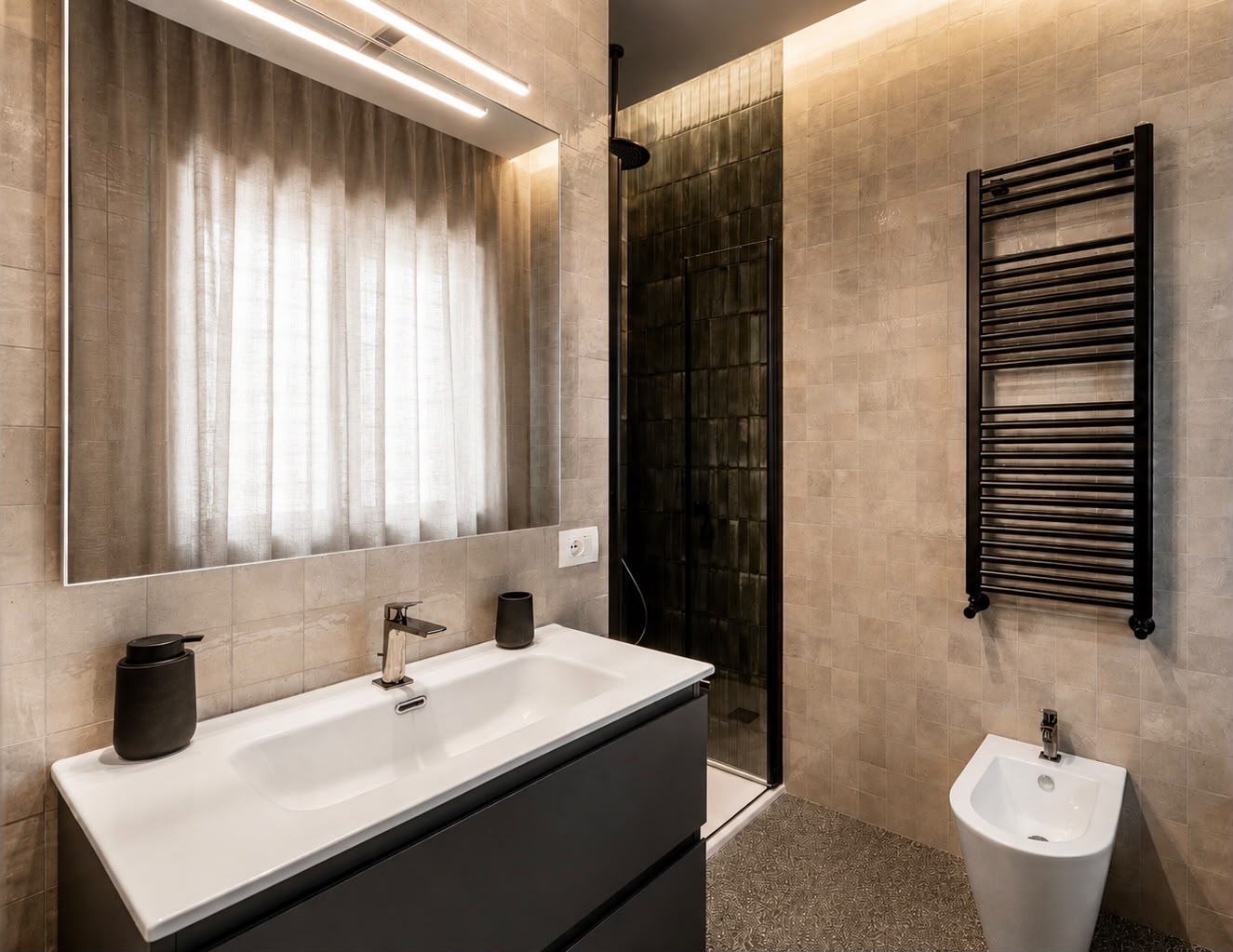 Secondo bagno con doccia
